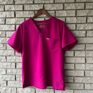 FIGS Fuchsia Catarina One Pocket Scrub Top 
Style FW1000 Size XL